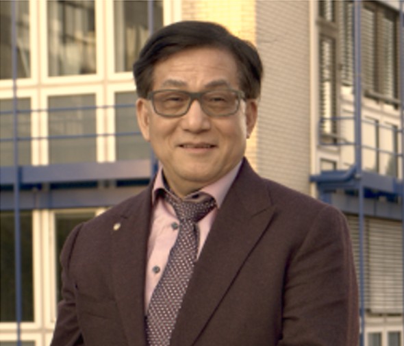 Yine Zhang